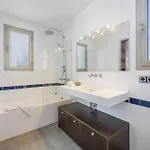 Villa Alfa *