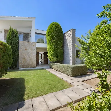 Villa Alfa *